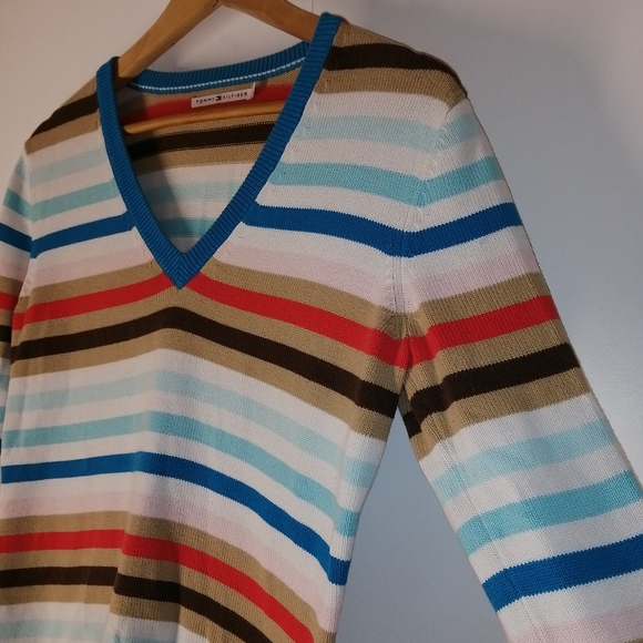 TOMMY HILFIGER STRIPPED SWEATER SIZE LARGE - Picture 1 of 4